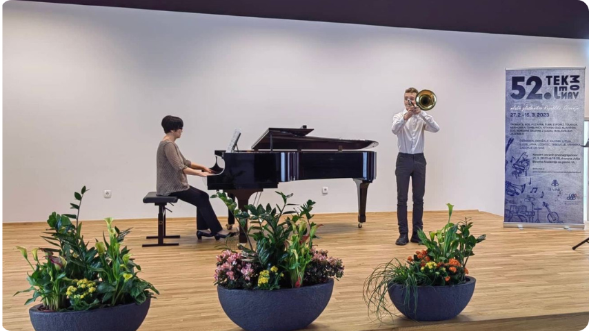 Ksaver Jevšenak bronasta plaketa