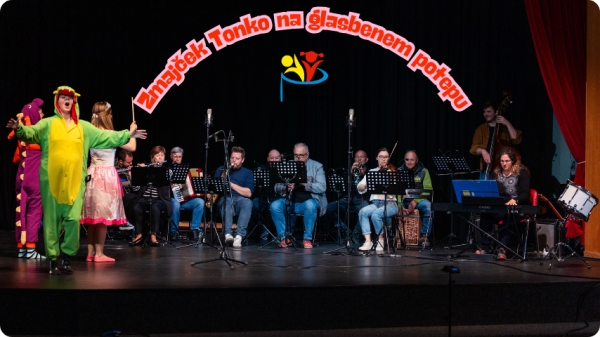 Zmajček Tonko na glasbenem potepu